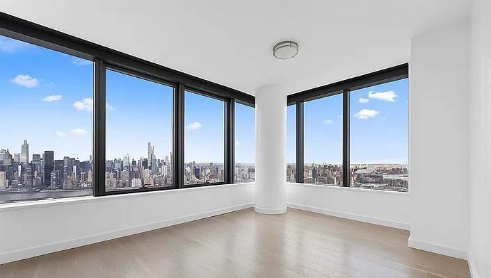 Court Sq #6102 - Photo 2 of 9