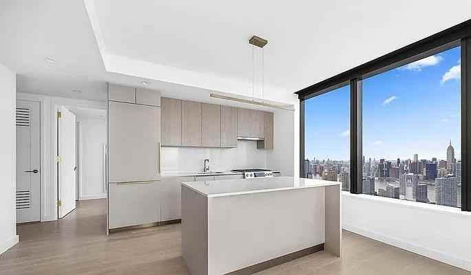 Court Sq #6102 - Photo 3 of 9