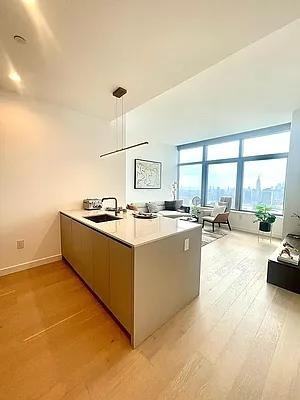 Court Sq #5312 - Photo 4 of 20