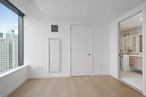 Court Sq #1902 - Photo 4 of 20