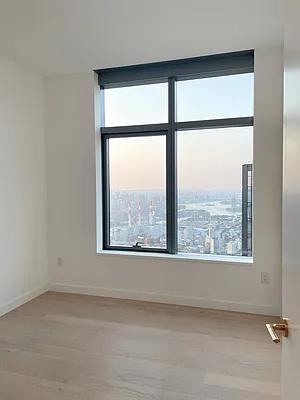 Court Sq - Photo 2 of 20