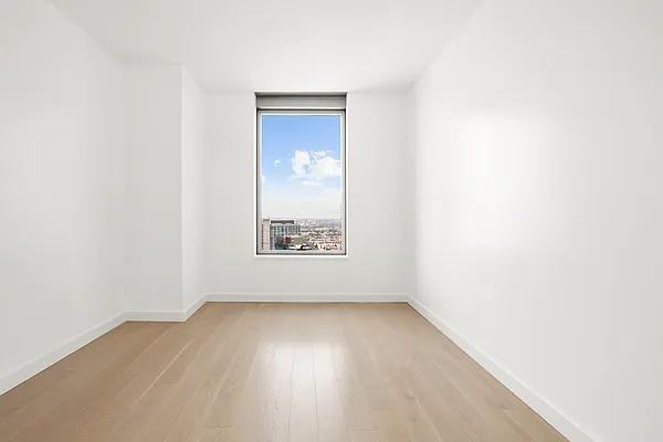 Court Sq #5405 - Photo 3 of 20