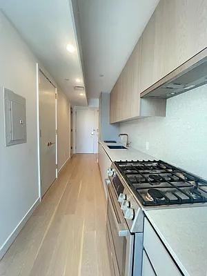 Court Sq #524 - Photo 3 of 20