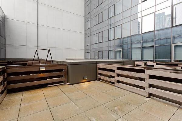 Court Sq #518 - Photo 5 of 6