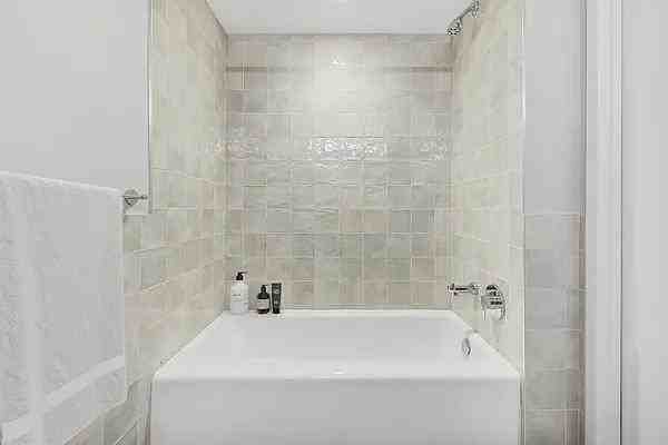 W 96th St #0411 - Photo 5 of 7