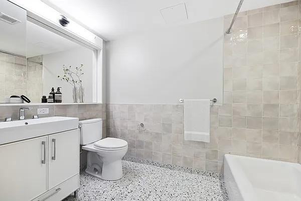 W 96th St #0408 - Photo 6 of 7