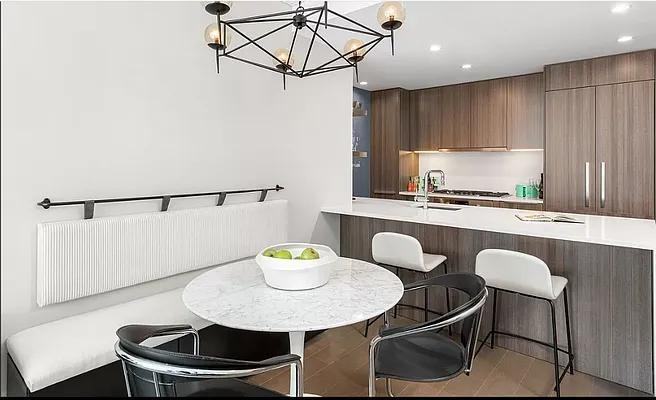 W 61st St #419 - Photo 2 of 17