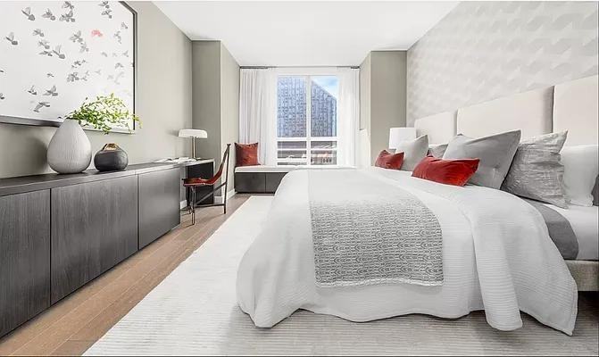 W 61st St #419 - Photo 3 of 17