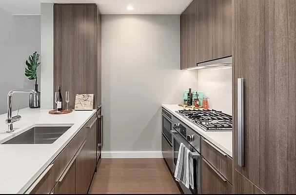 W 61st St #308 - Photo 2 of 20