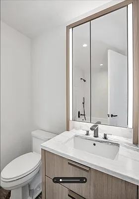 W 122nd St #6G - Photo 3 of 20