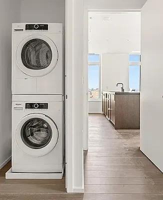 W 122nd St #4D - Photo 4 of 10