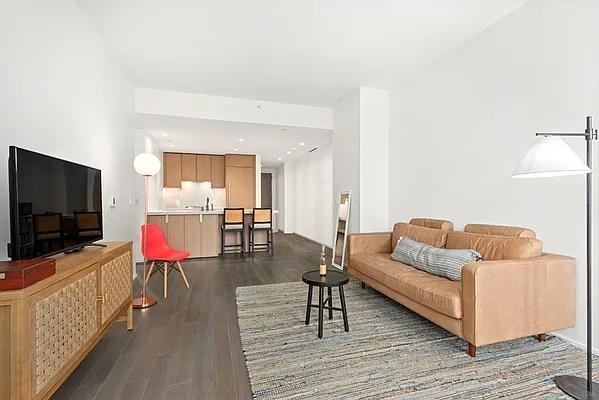 W 122nd St #5B - Photo 2 of 8