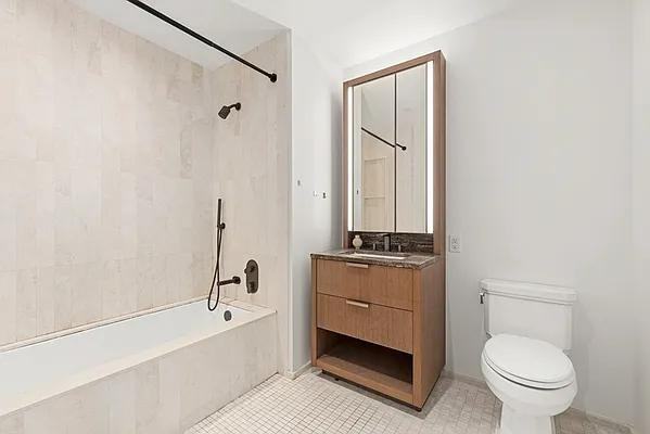 W 122nd St #5B - Photo 4 of 8