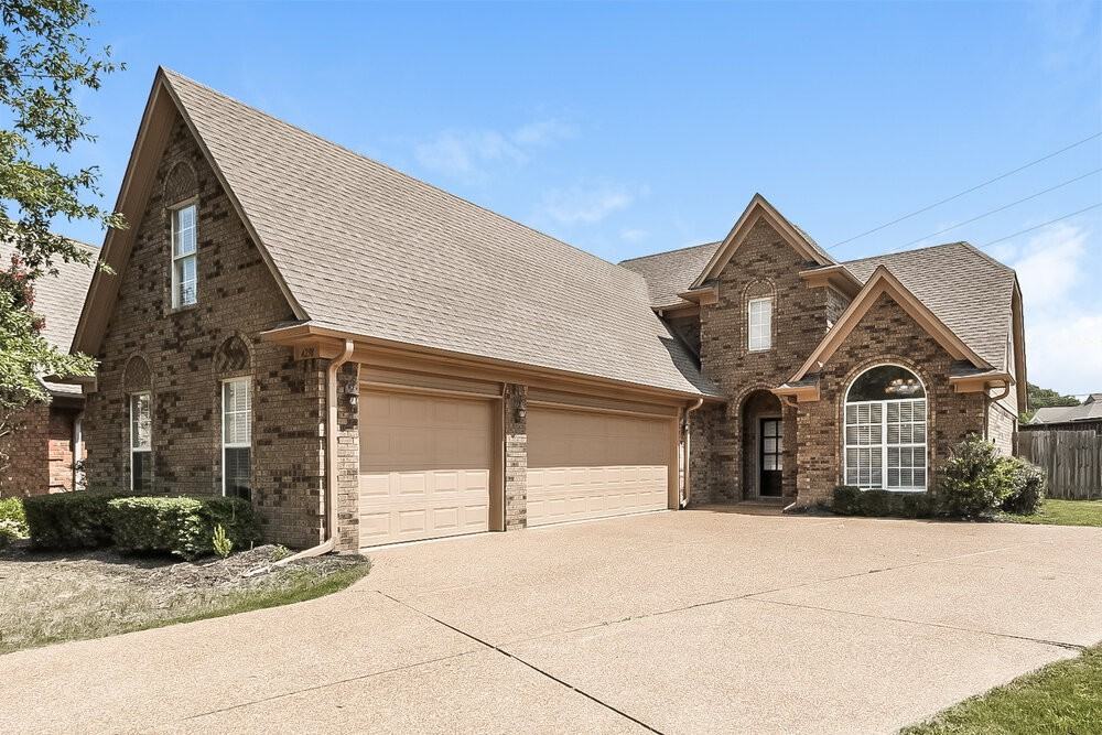 4298 Arabella Dr - Photo 4 of 17