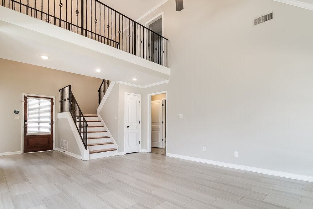 4298 Arabella Dr - Photo 6 of 17