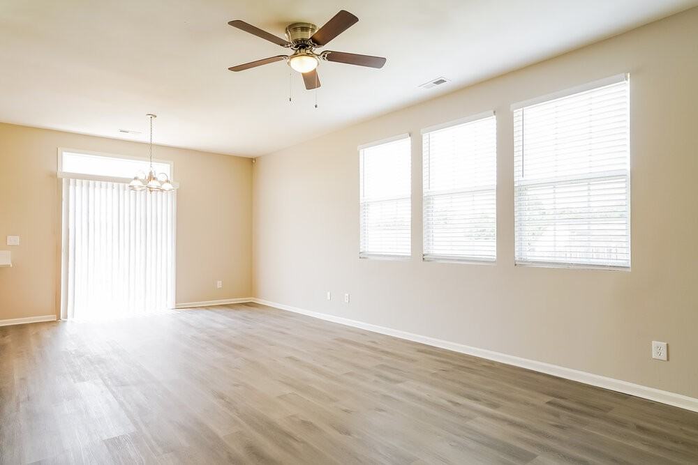 5200 Tant Cir - Photo 4 of 17
