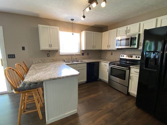 812 Woodland Drive - Photo 2 of 16