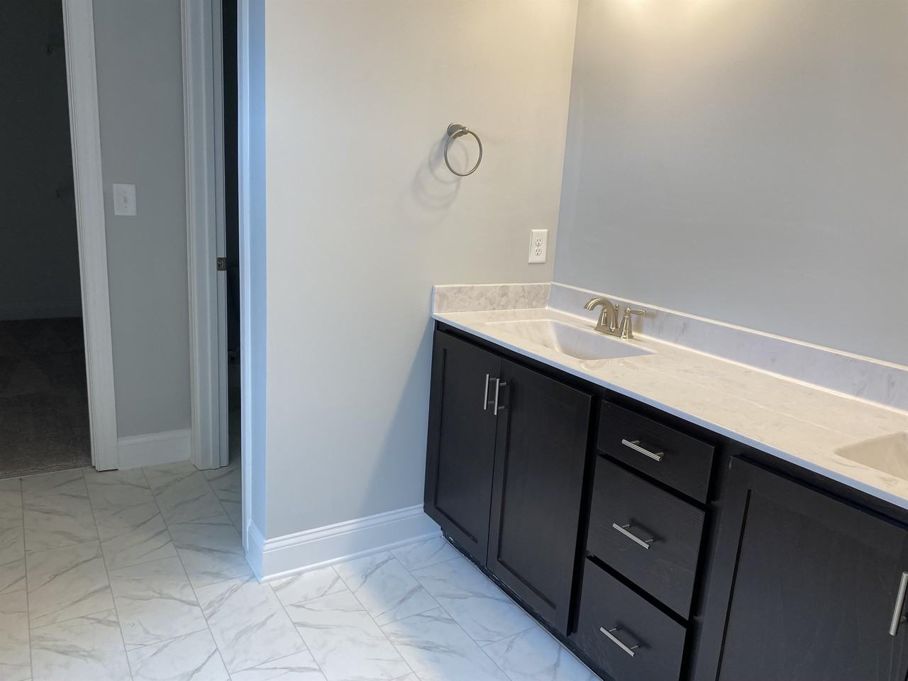 76 Kingsly Dr - Photo 7 of 18