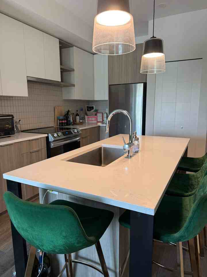 20695 Eastleigh Crescent #611 - Photo 3 of 8