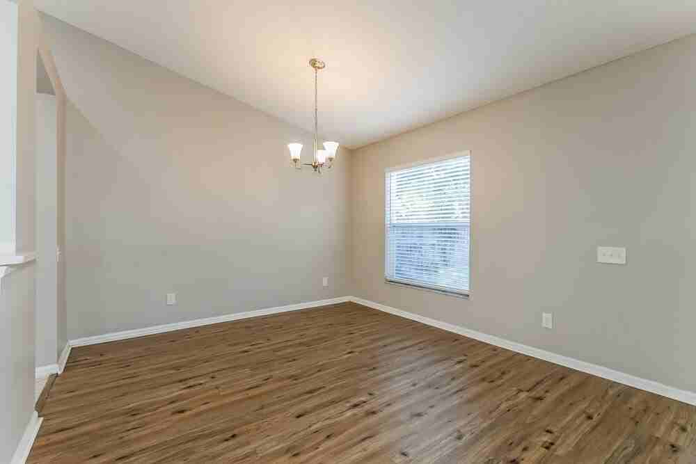 10608 Walker Vista Dr - Photo 5 of 16