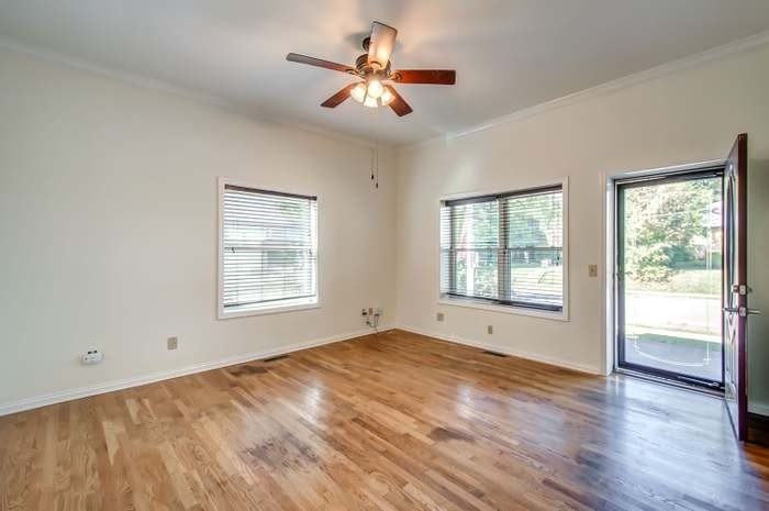 1604 Long Ave - Photo 2 of 12