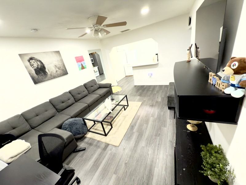 6144 Sw 30th St #W - Photo 6 of 13