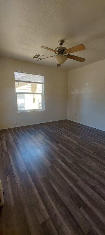 1463 Gleason Ave - Photo 3 of 11