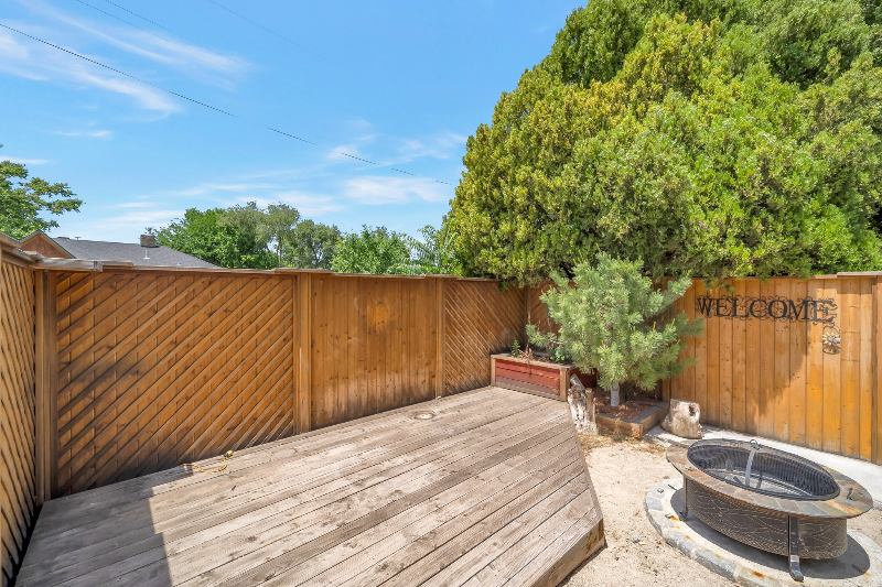 1777 Seast - Photo 3 of 15