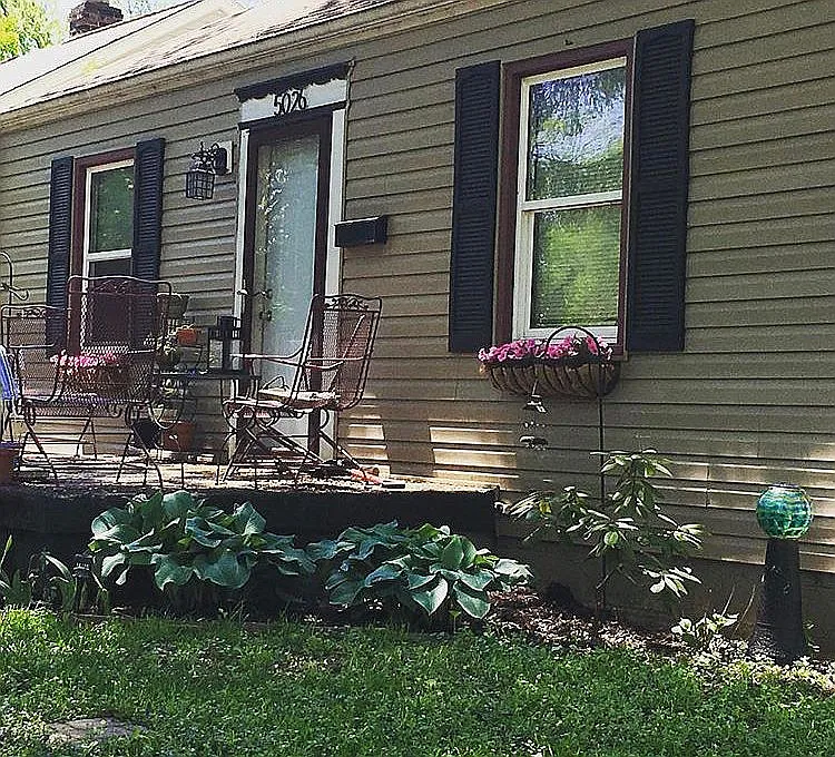 5026 Rosslyn Ave - Photo 3 of 17