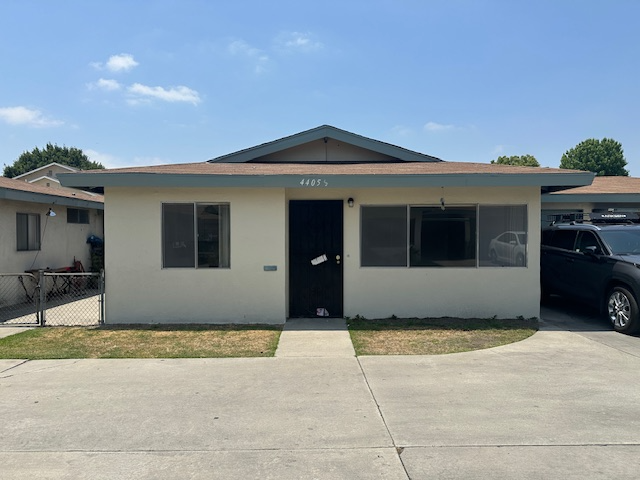 4405 Elizabeth Street - Photo 2 of 19