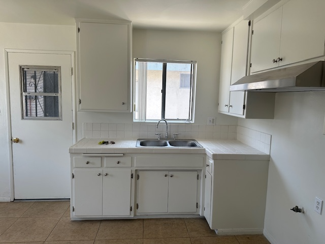 4405 Elizabeth Street - Photo 7 of 19