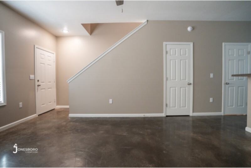 206 Armour St #1 - Photo 5 of 18