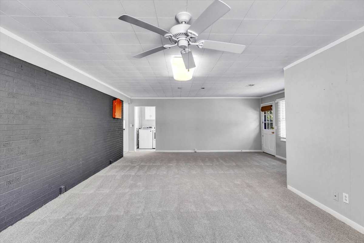 317 Kensington Dr #NA - Photo 5 of 40