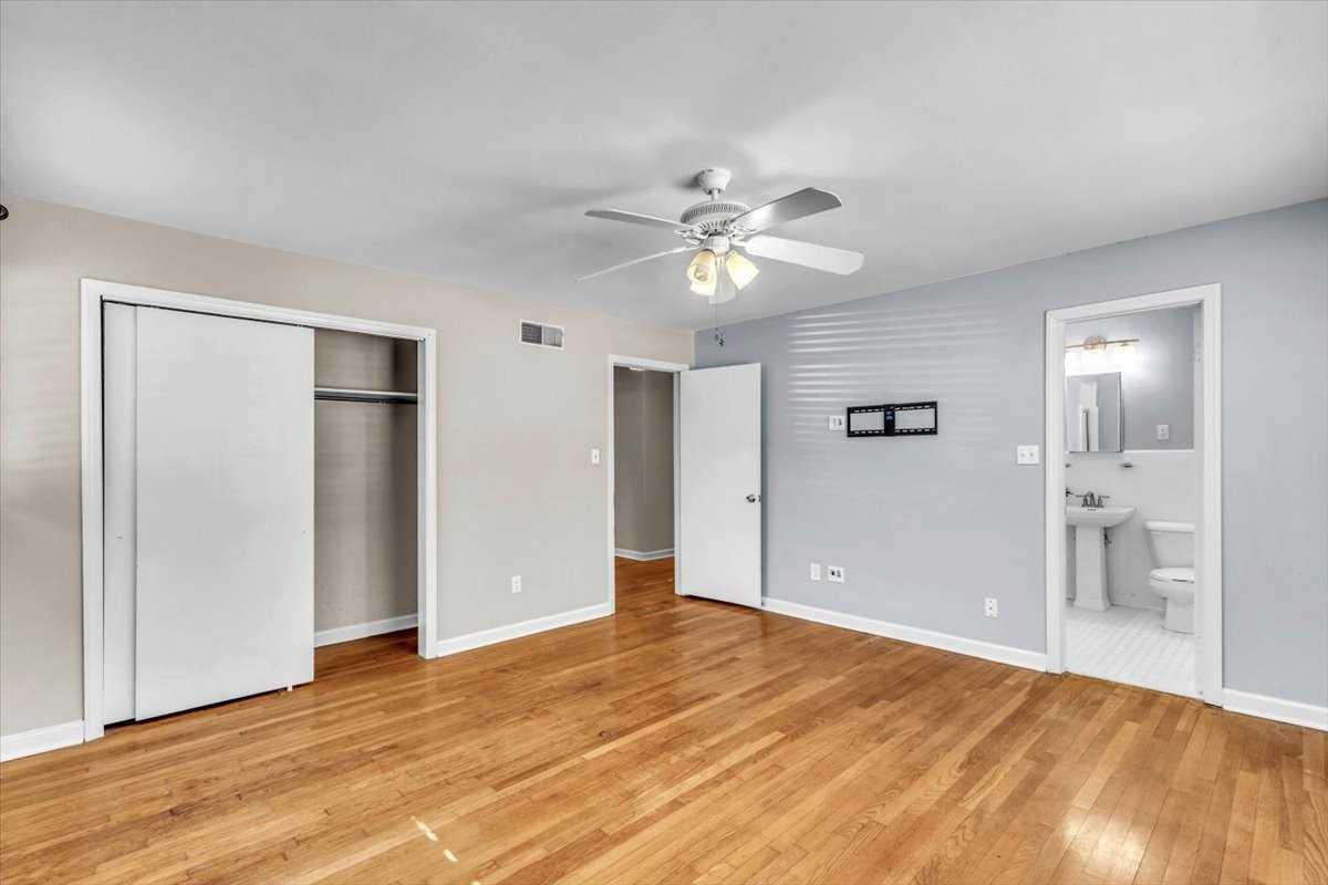 317 Kensington Dr #NA - Photo 7 of 40