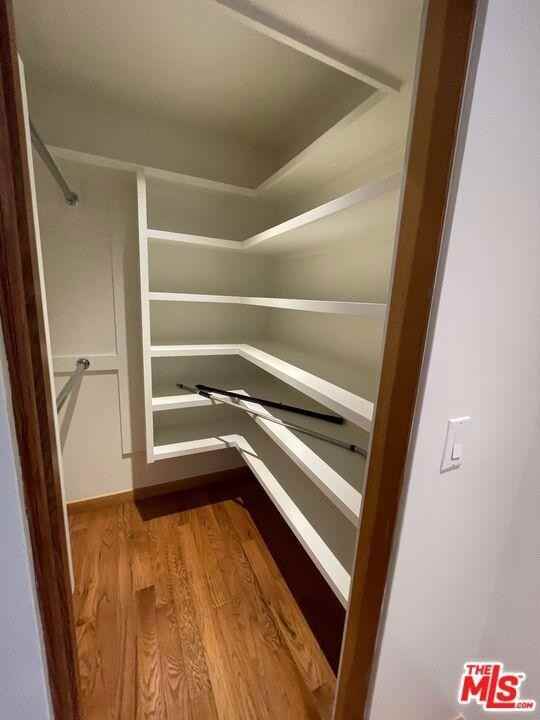 926 California Ave - Photo 2 of 8