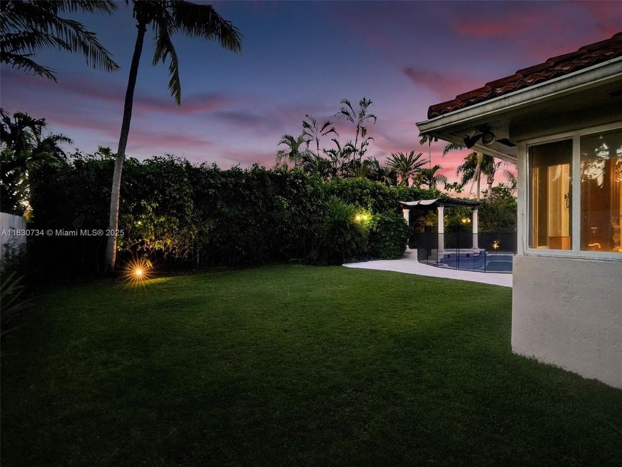 12401 Sw 77th St #12401 - Photo 7 of 50