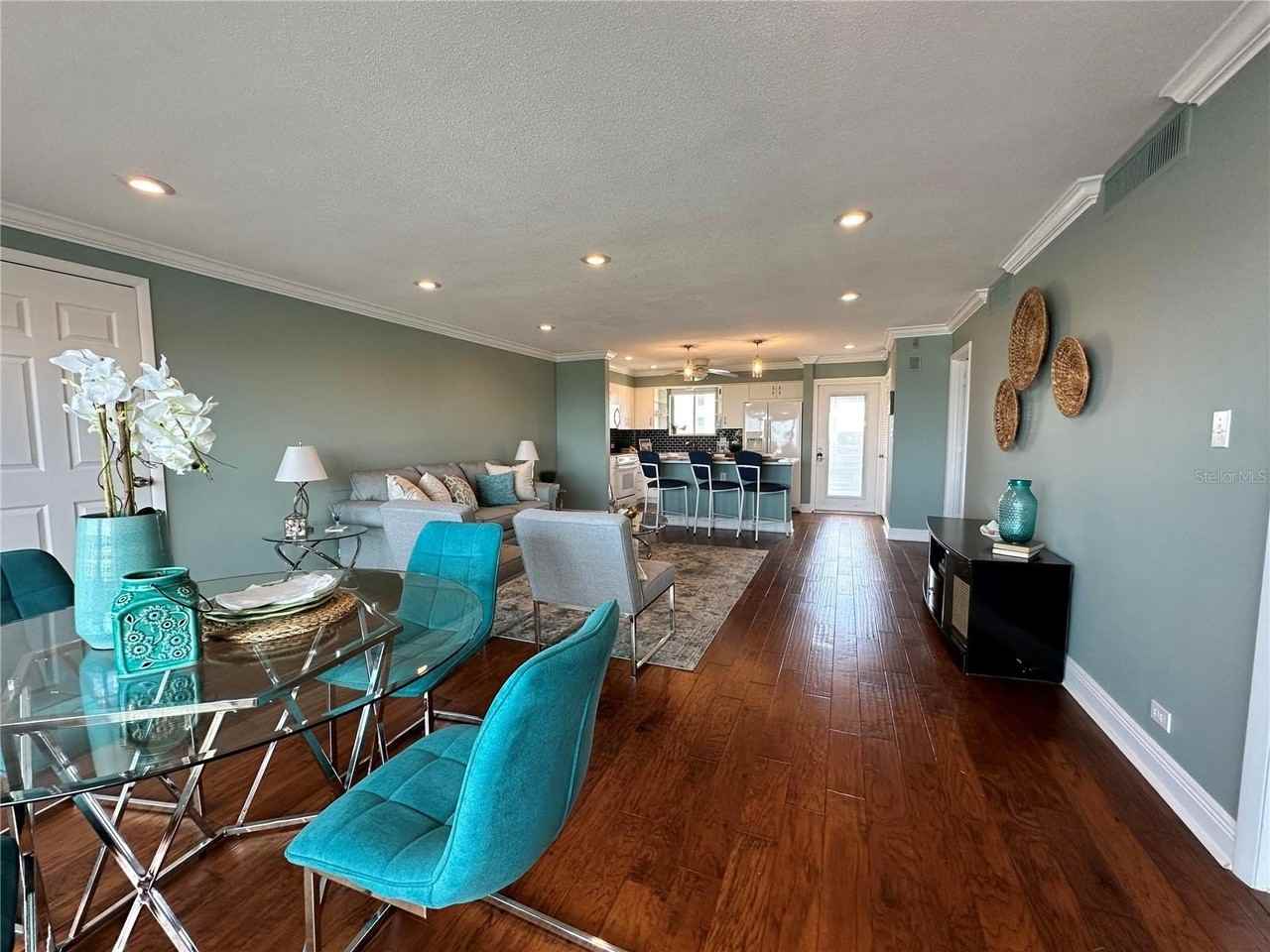 1365 Snell Isle Blvd Ne #6E - Photo 2 of 19