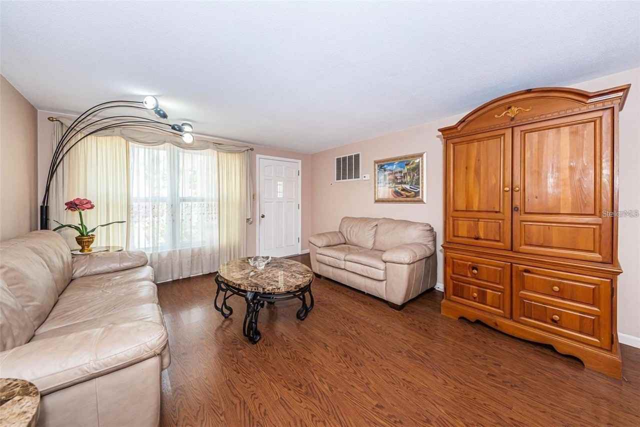 4902 Vision Ave - Photo 7 of 25