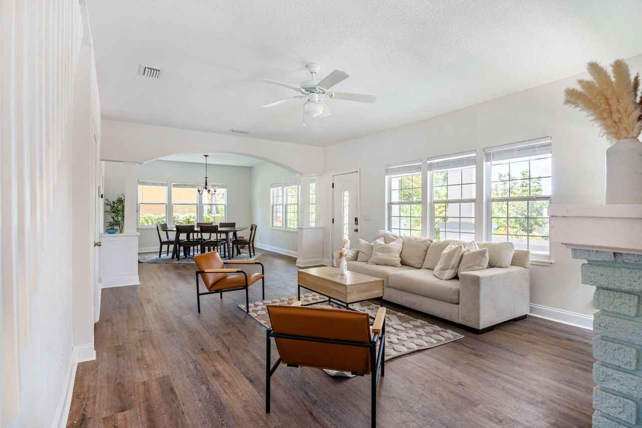 E Broad St - Photo 2 of 15