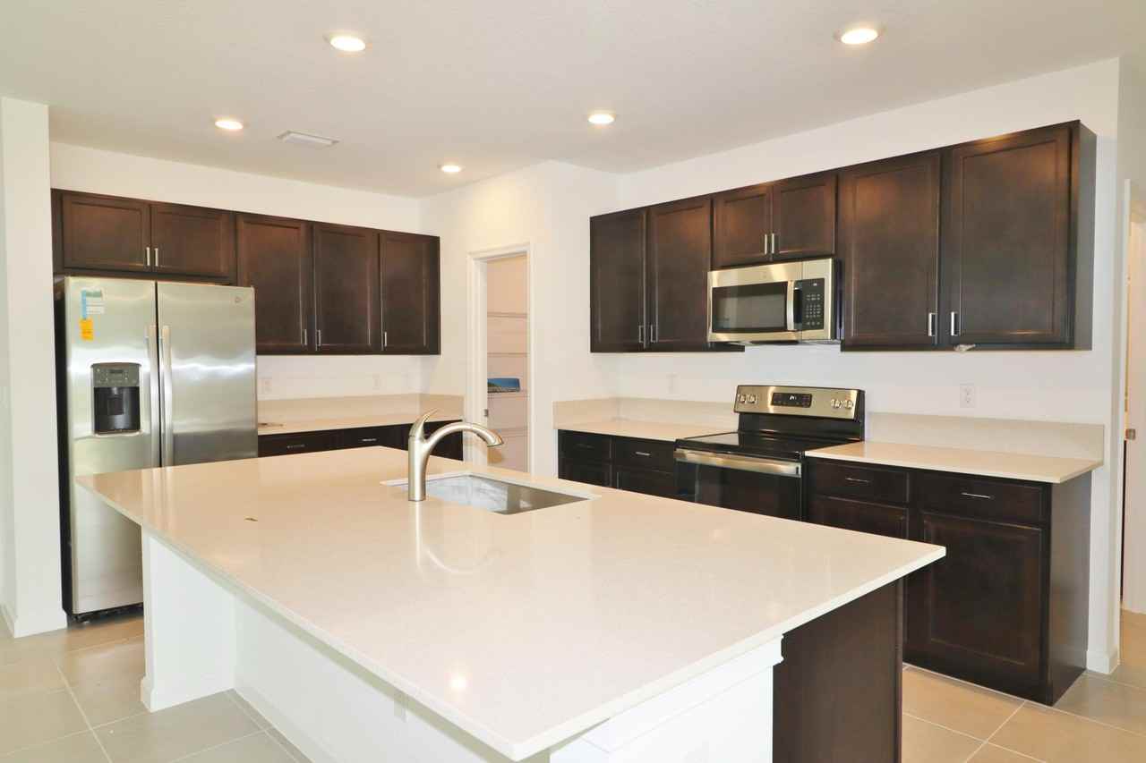 721 Worlington Lane - Photo 5 of 39