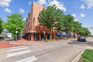 featured image of 1045 15th Pl Ste 159