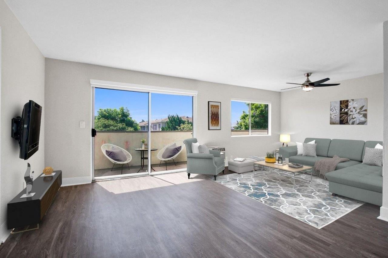 Palm Capri Apartments - Photo 2 of 22