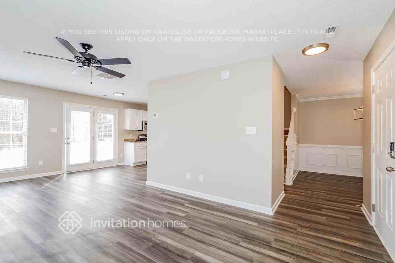 3032 Hawick Commons Dr - Photo 6 of 18