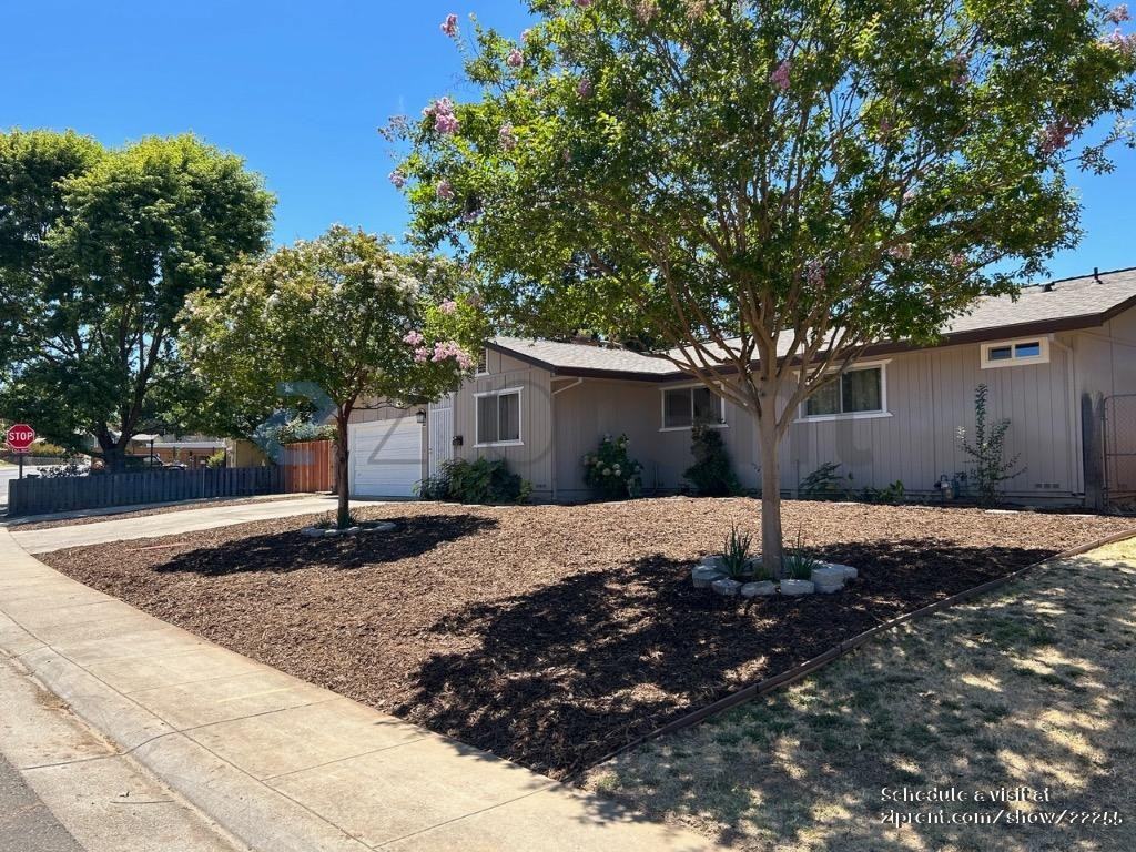 8428 Central Ave - Photo 2 of 20