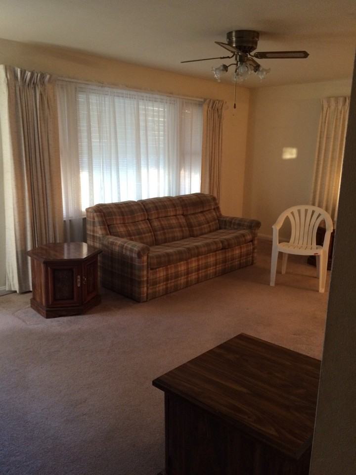 8109 Titus Rd - Photo 3 of 10