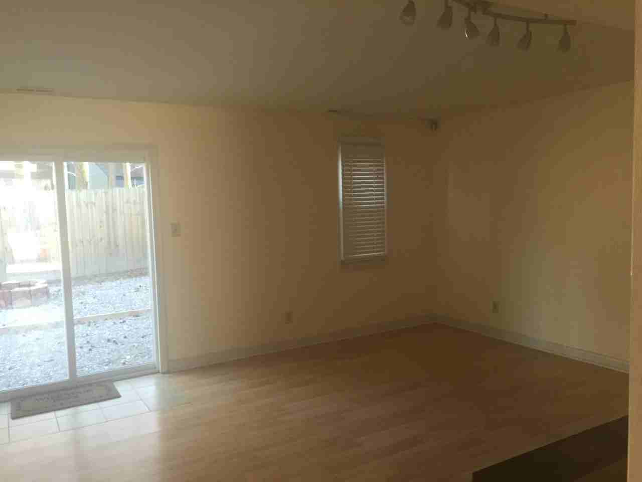 4335 Stafford Dr - Photo 2 of 12