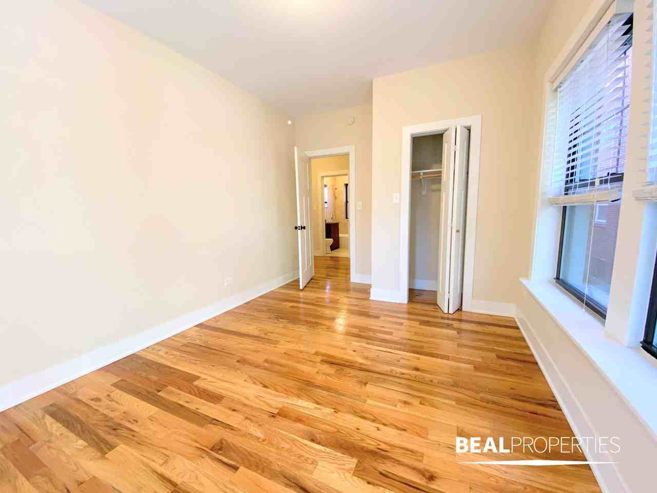 1031 Dempster St - Photo 2 of 10