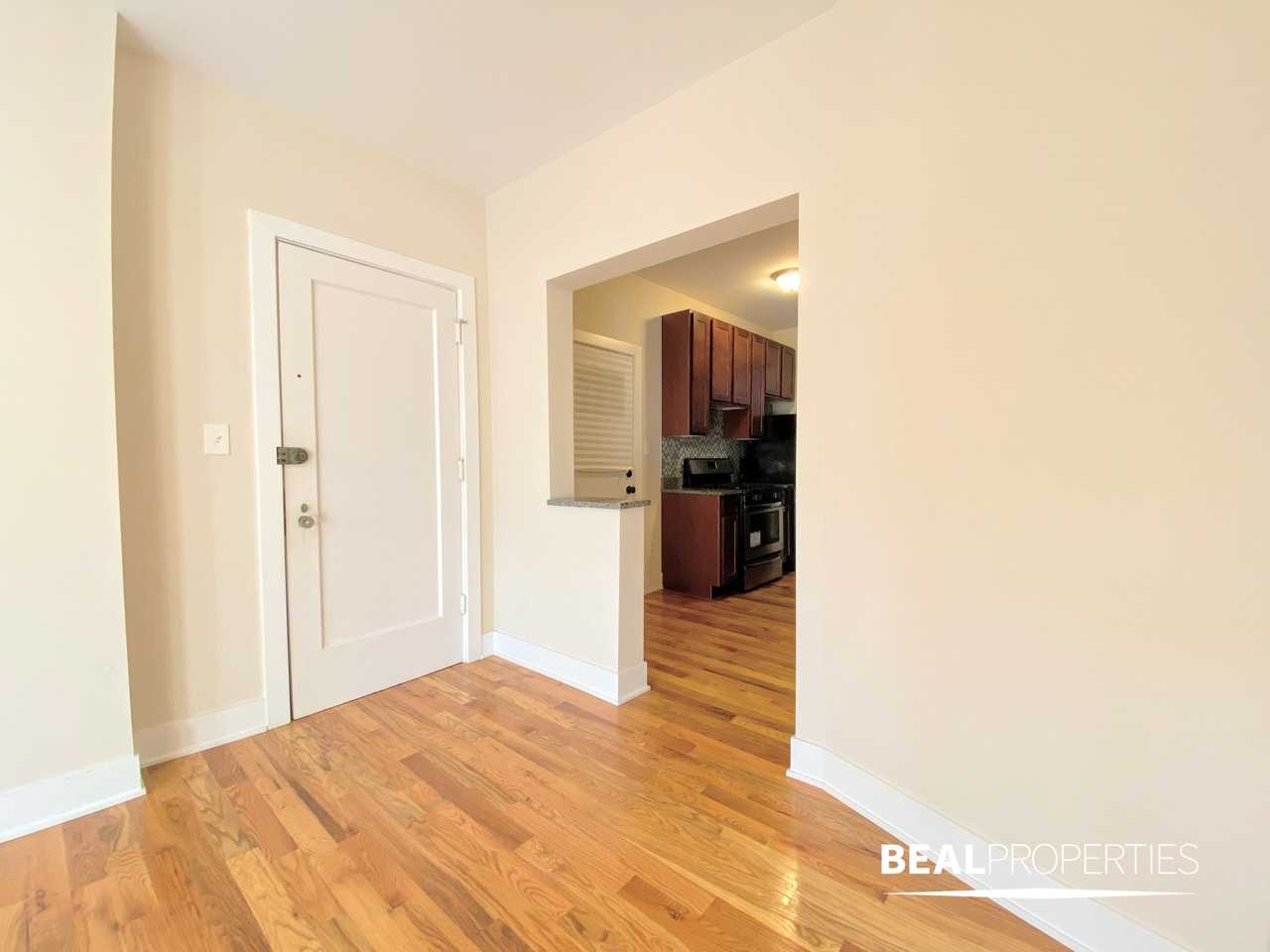 1031 Dempster St - Photo 3 of 10