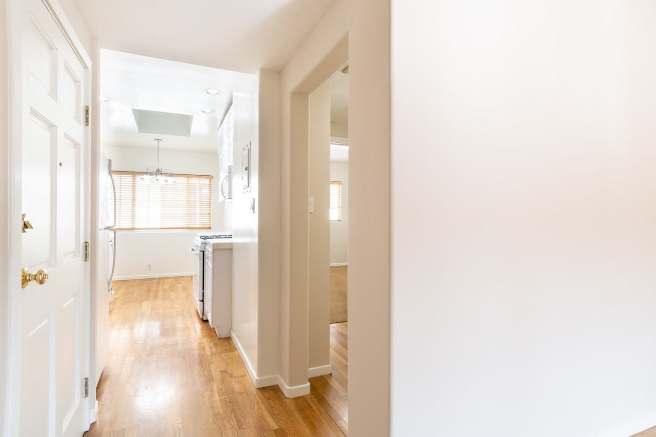 11669 Mayfield Ave #4 - Photo 2 of 17