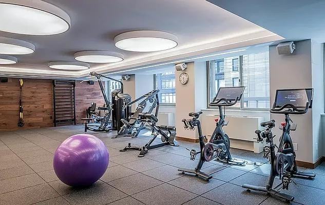 W 15th St #10S - Photo 6 of 20